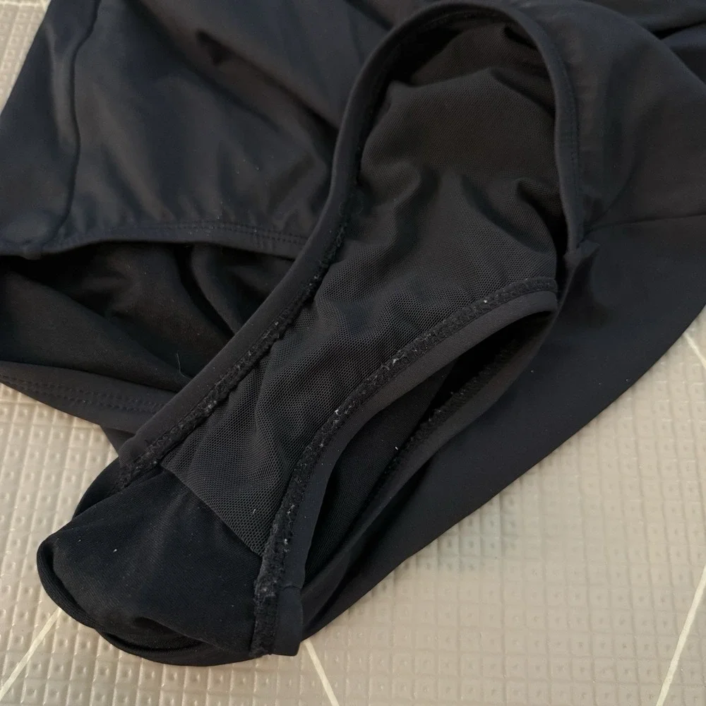Tommy Bahama Pearl Twist One Piece Bathing Suit Size 10 Black Off‎ Shoulder